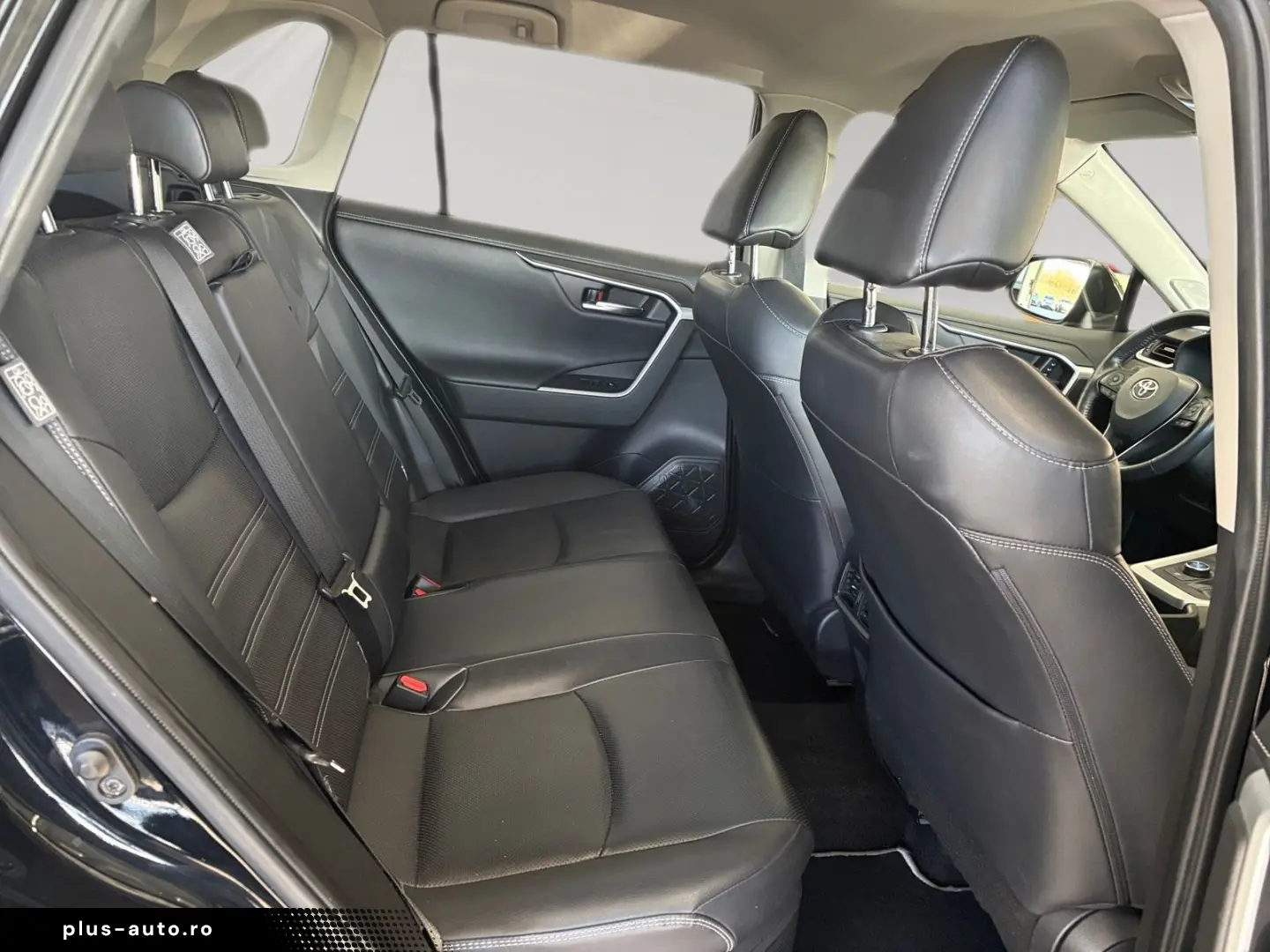 TOYOTA RAV4 2.5l Hybrid Lounge 4x4 AUT