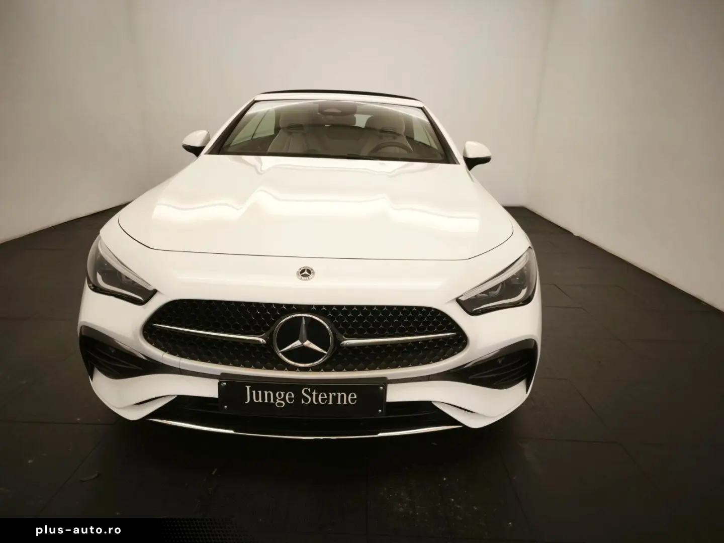 MERCEDES-BENZ CLE 200 Cabrio AMG Adv  AHK Memory 360  19