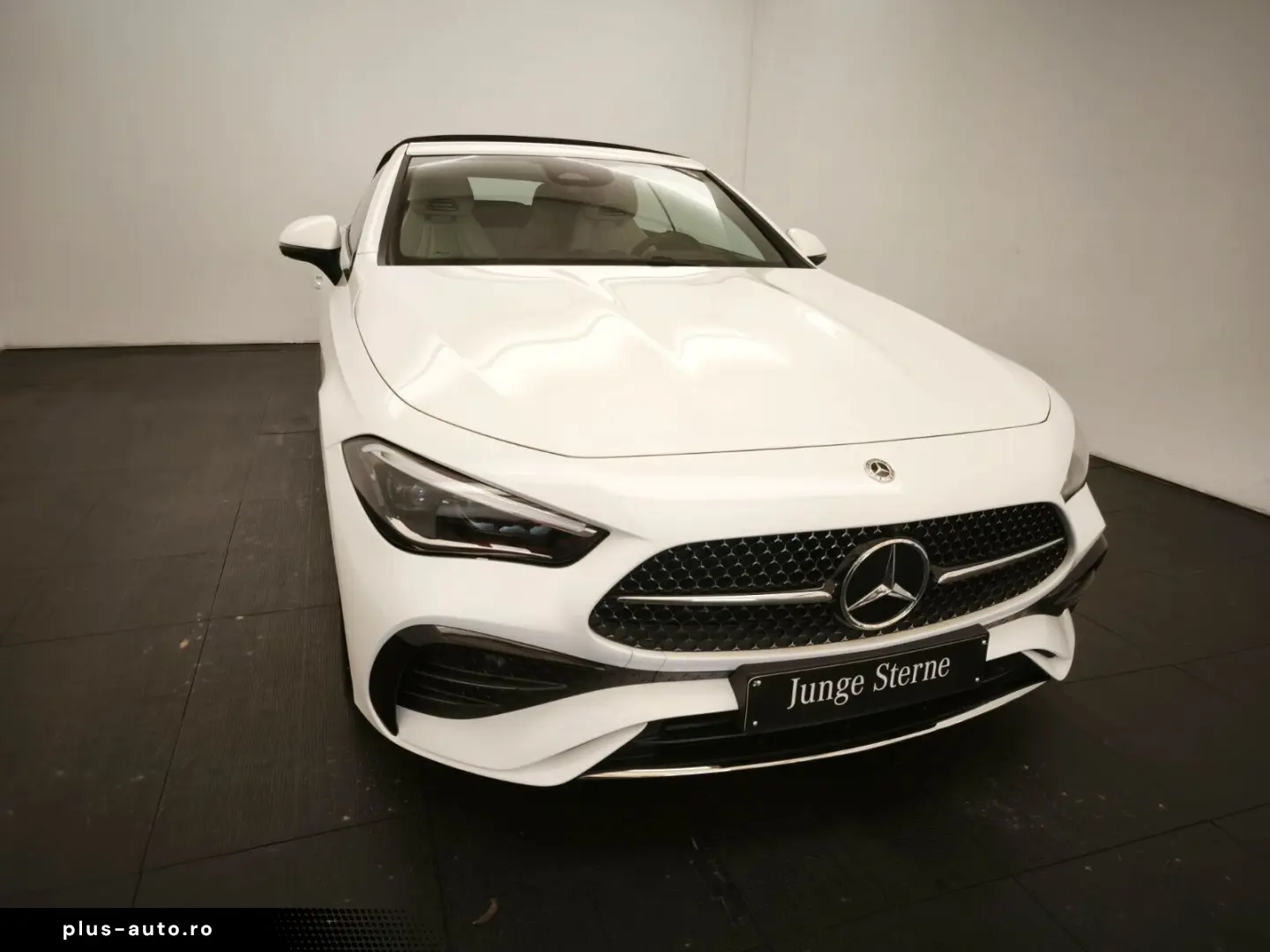 MERCEDES-BENZ CLE 200 Cabrio AMG Adv  AHK Memory 360  19