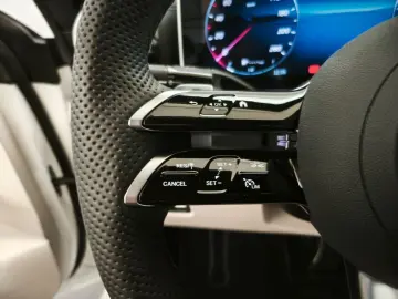 MERCEDES-BENZ CLE 200 Cabrio AMG Adv  AHK Memory 360  19