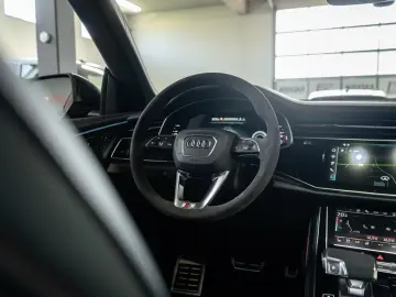 Audi Q8 60 TFSI e quattro S-line