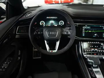 Audi Q8 60 TFSI e quattro S-line