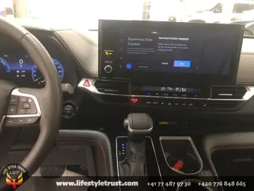 TOYOTA Sienna AWD XSE 7-Passenger -2025