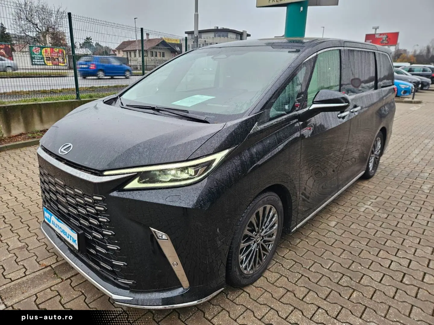 LEXUS LM 350 h Luxury AWD