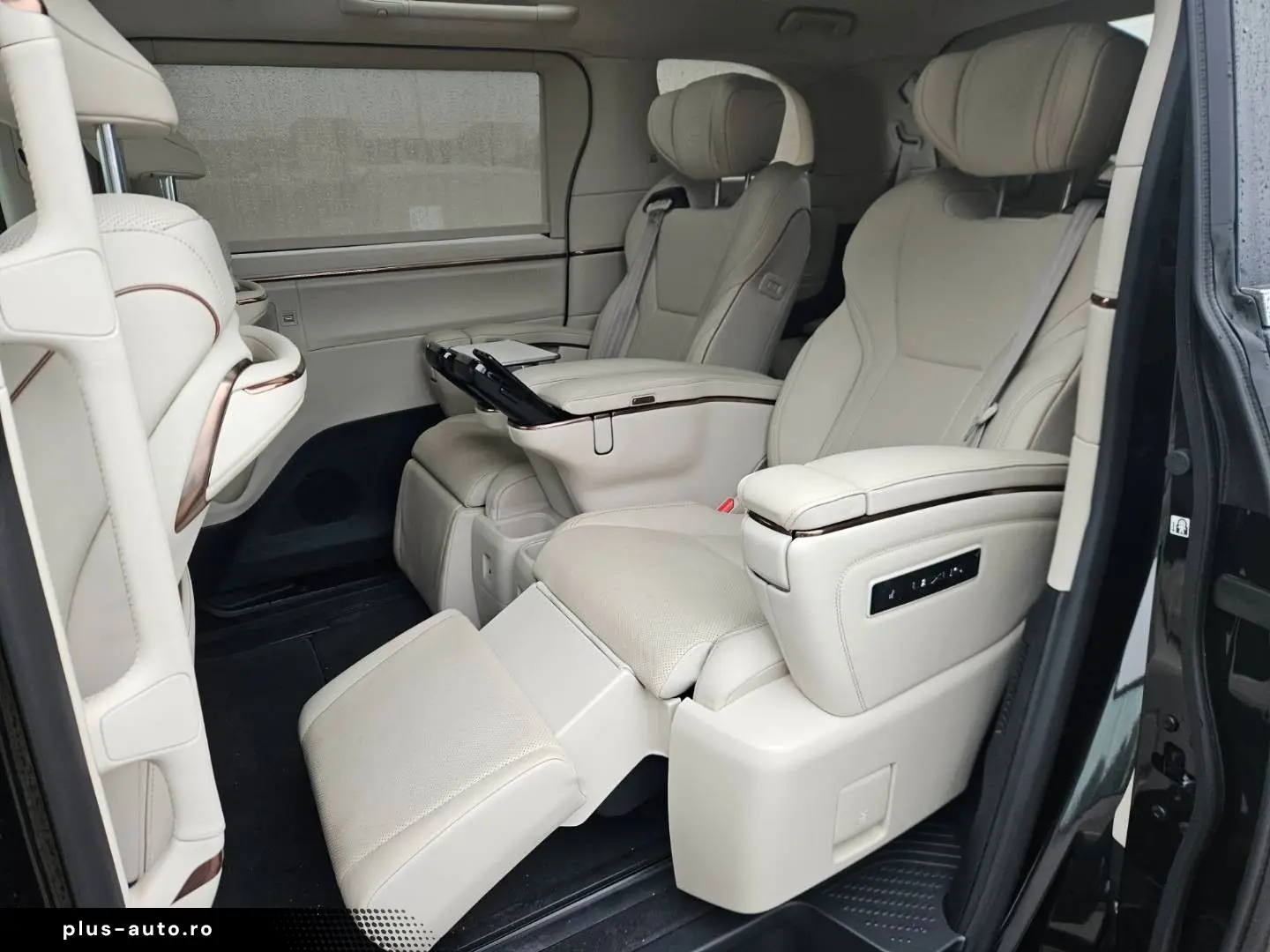 LEXUS LM 350 h Luxury AWD