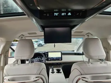 LEXUS LM 350 h Luxury AWD