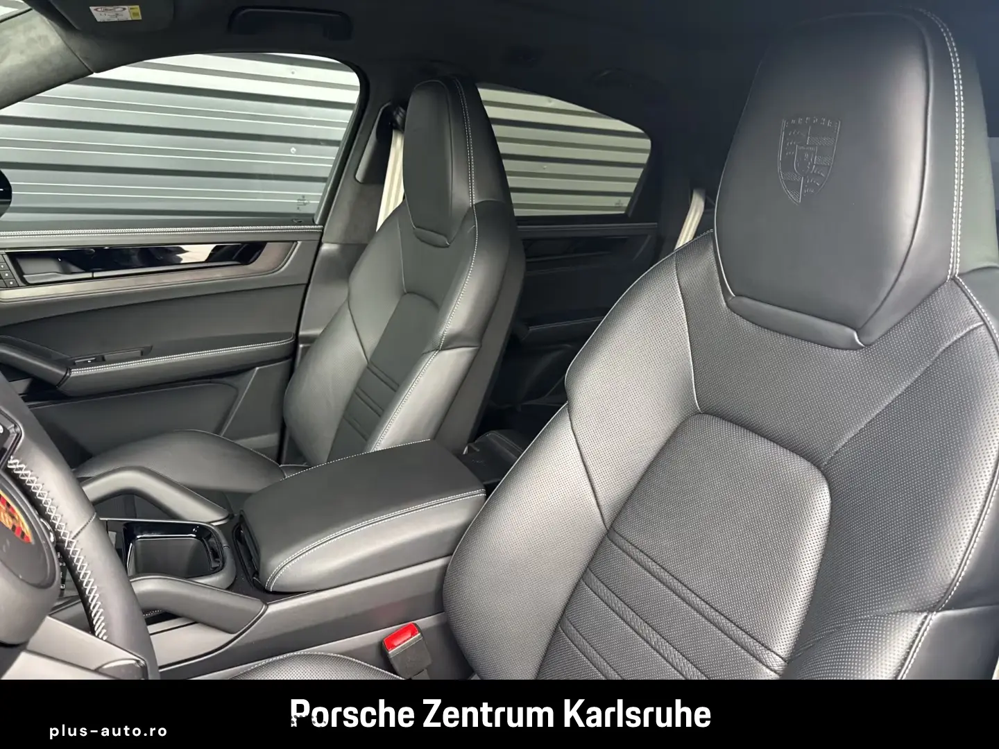 Porsche Cayenne E-Hybrid Coupe Black Edition