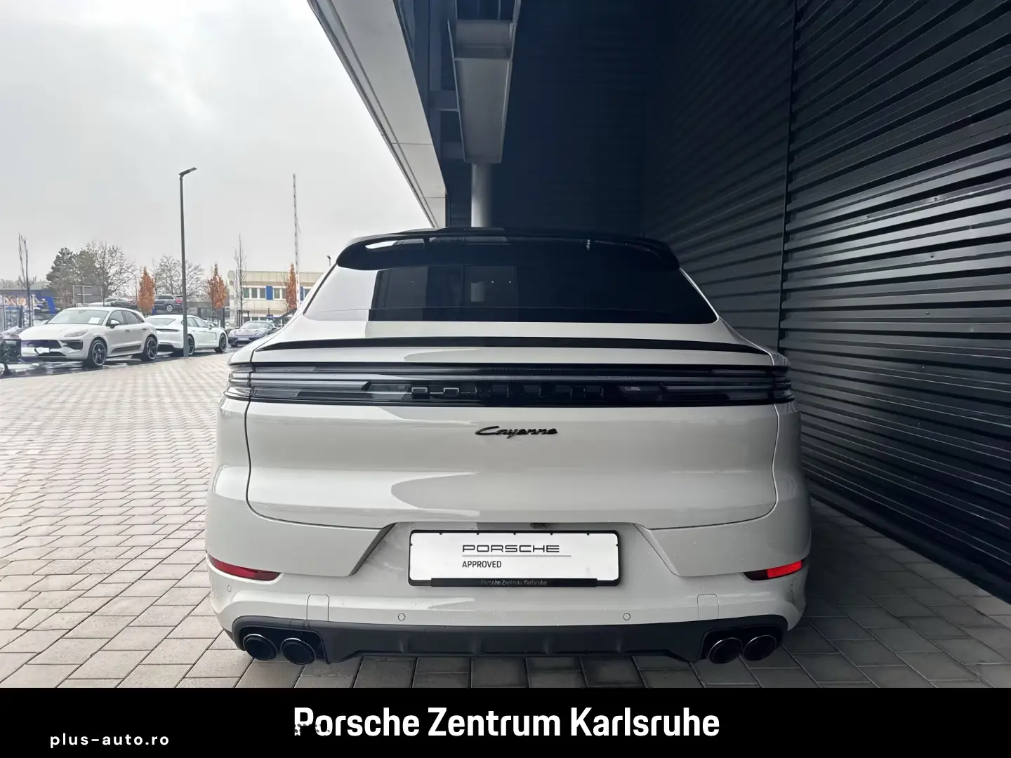 Porsche Cayenne E-Hybrid Coupe Black Edition