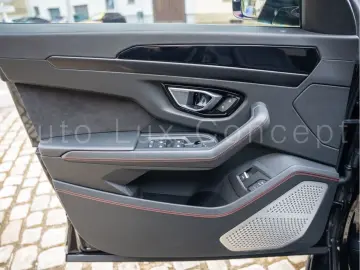 LAMBORGHINI Urus Pano B&O ParkAssist AHK Q-Citura Sitzbelüft