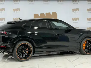 LAMBORGHINI Urus S 4.0 V8 23  Pano B&O Massage Garantie 29