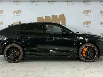 LAMBORGHINI Urus S 4.0 V8 23  Pano B&O Massage Garantie 29