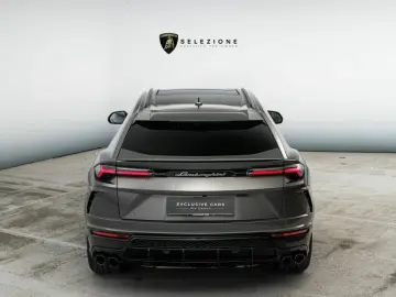 LAMBORGHINI Urus MY22