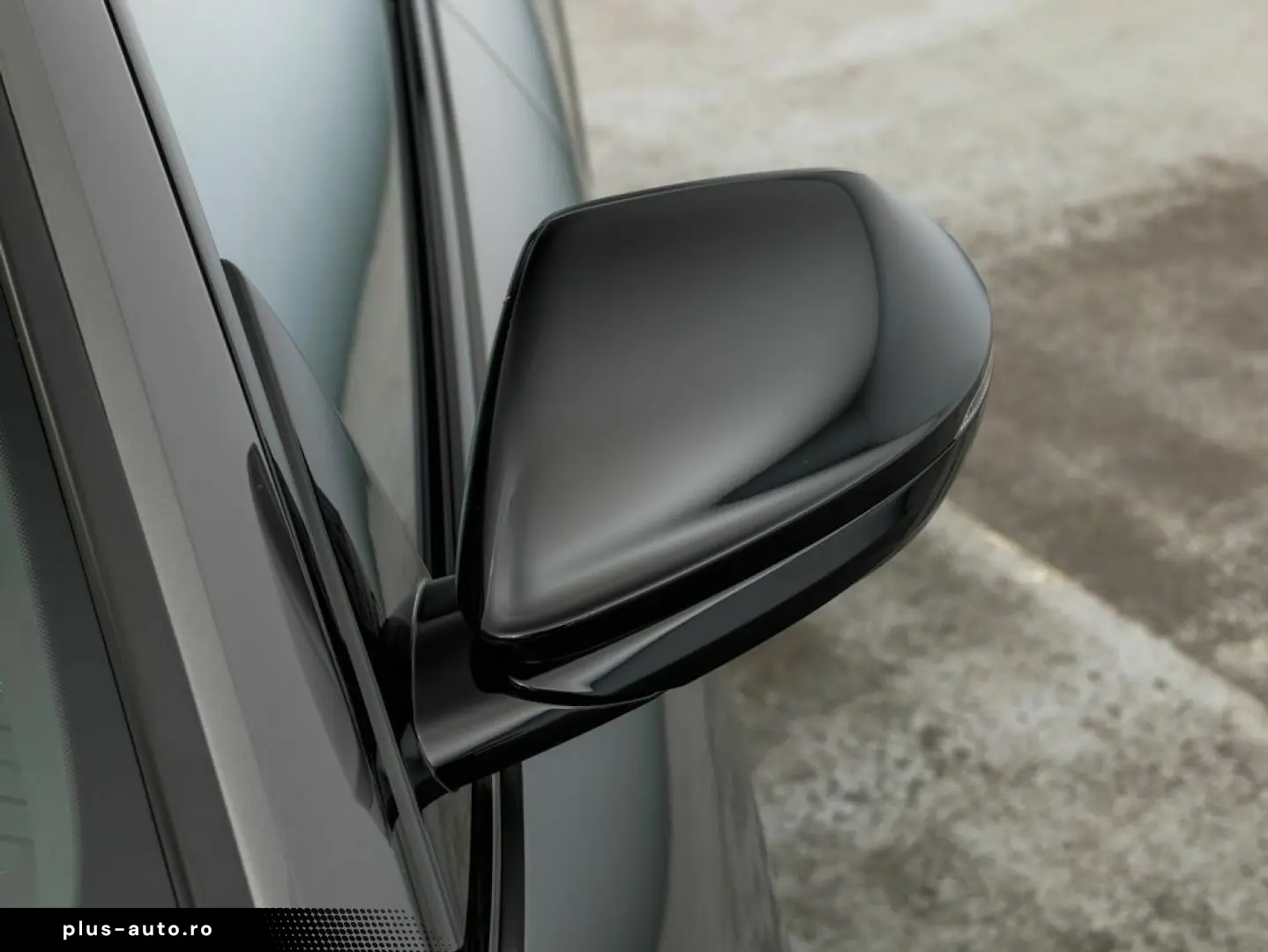 LAMBORGHINI Urus MY22