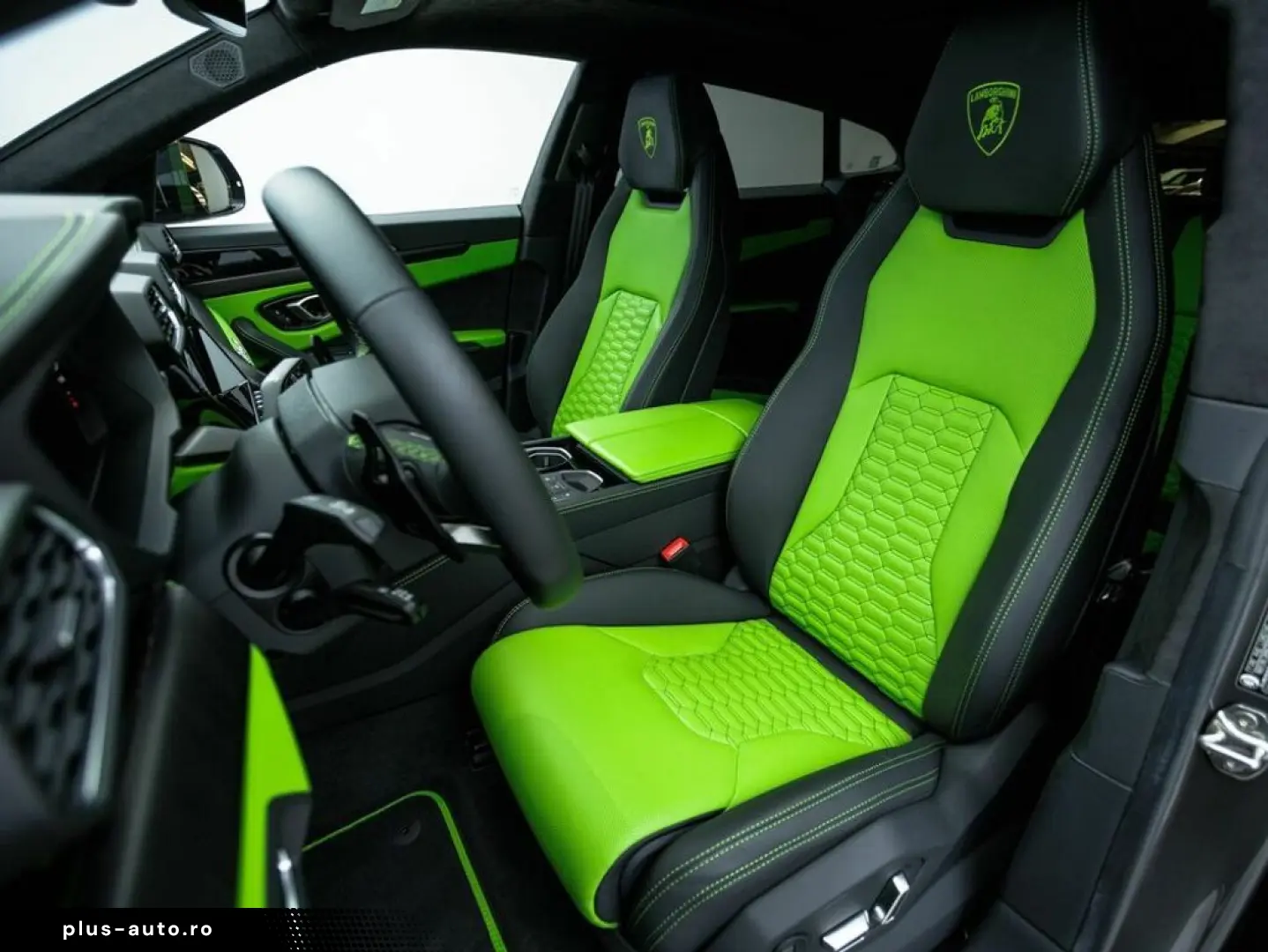 LAMBORGHINI Urus MY22