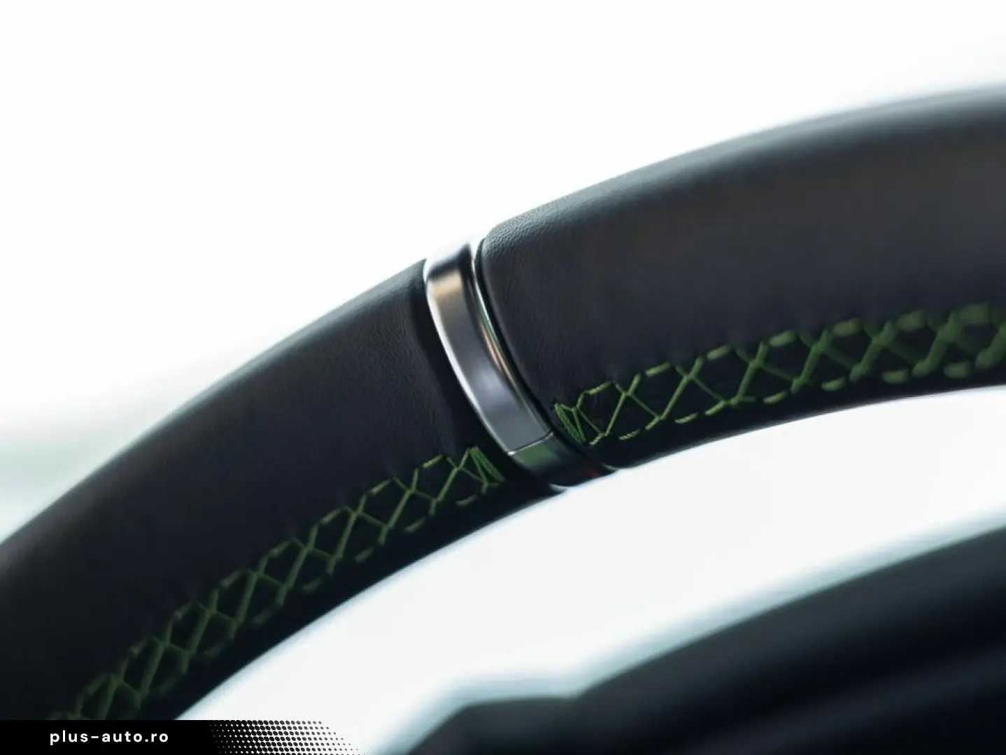 LAMBORGHINI Urus MY22