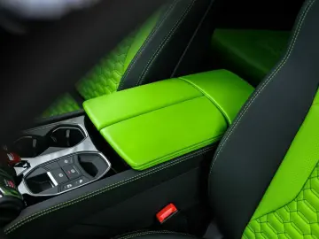 LAMBORGHINI Urus MY22