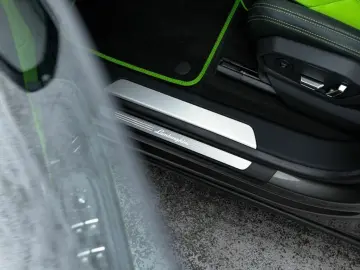 LAMBORGHINI Urus MY22