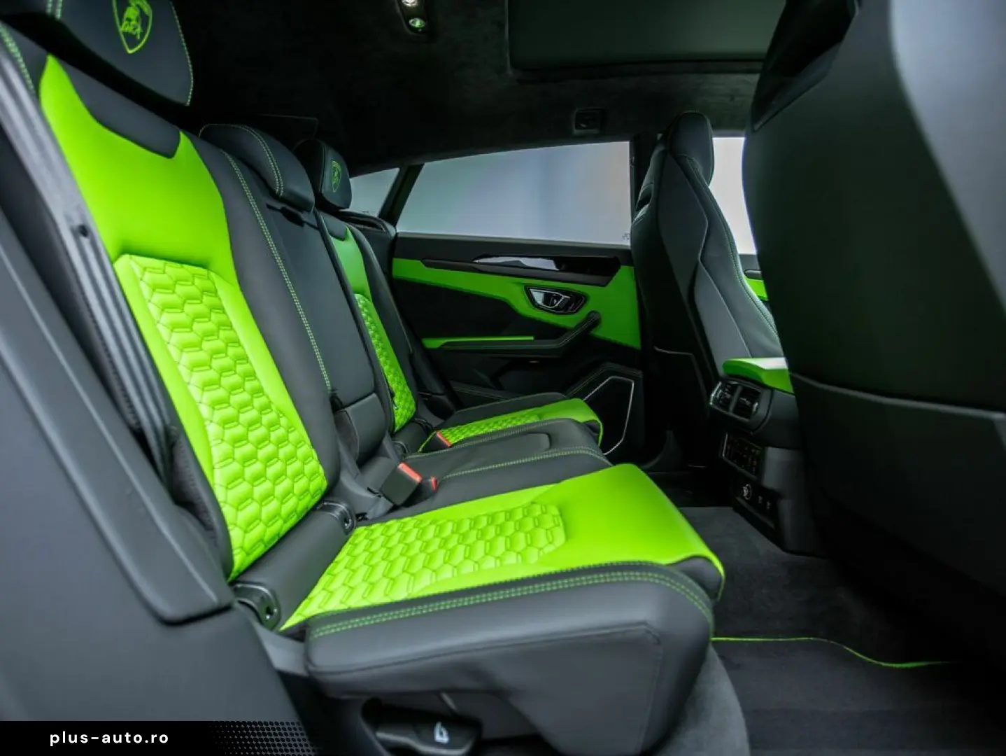 LAMBORGHINI Urus MY22