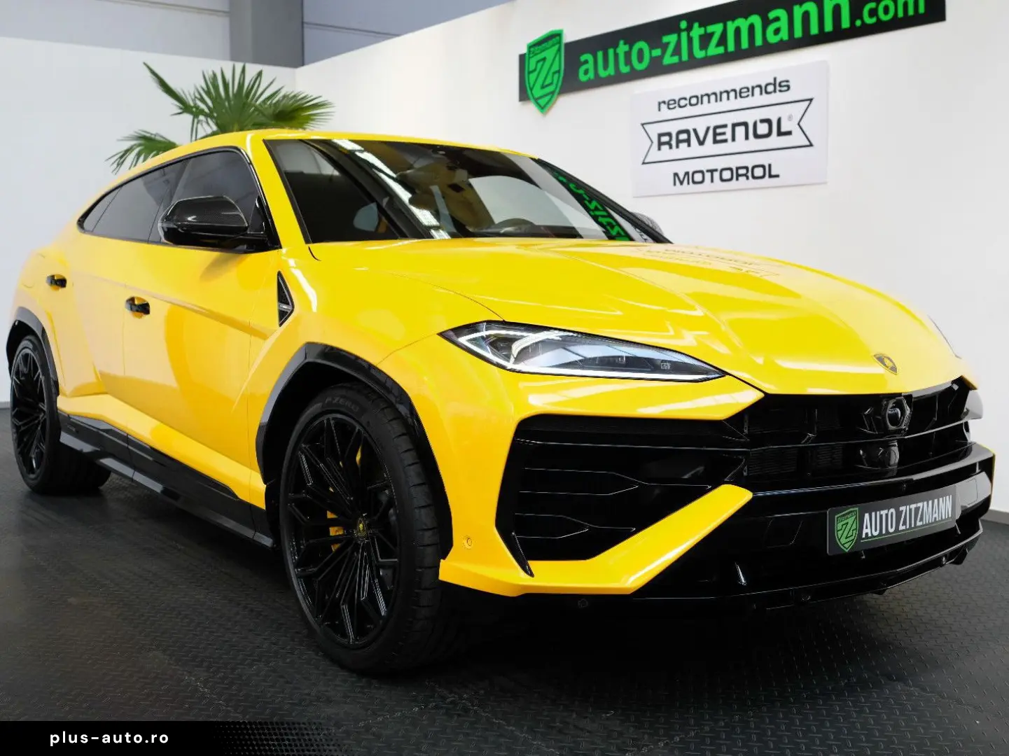LAMBORGHINI Urus SE CARBON B&O PANO MASSAGE 23ZOLL STYLE PAC