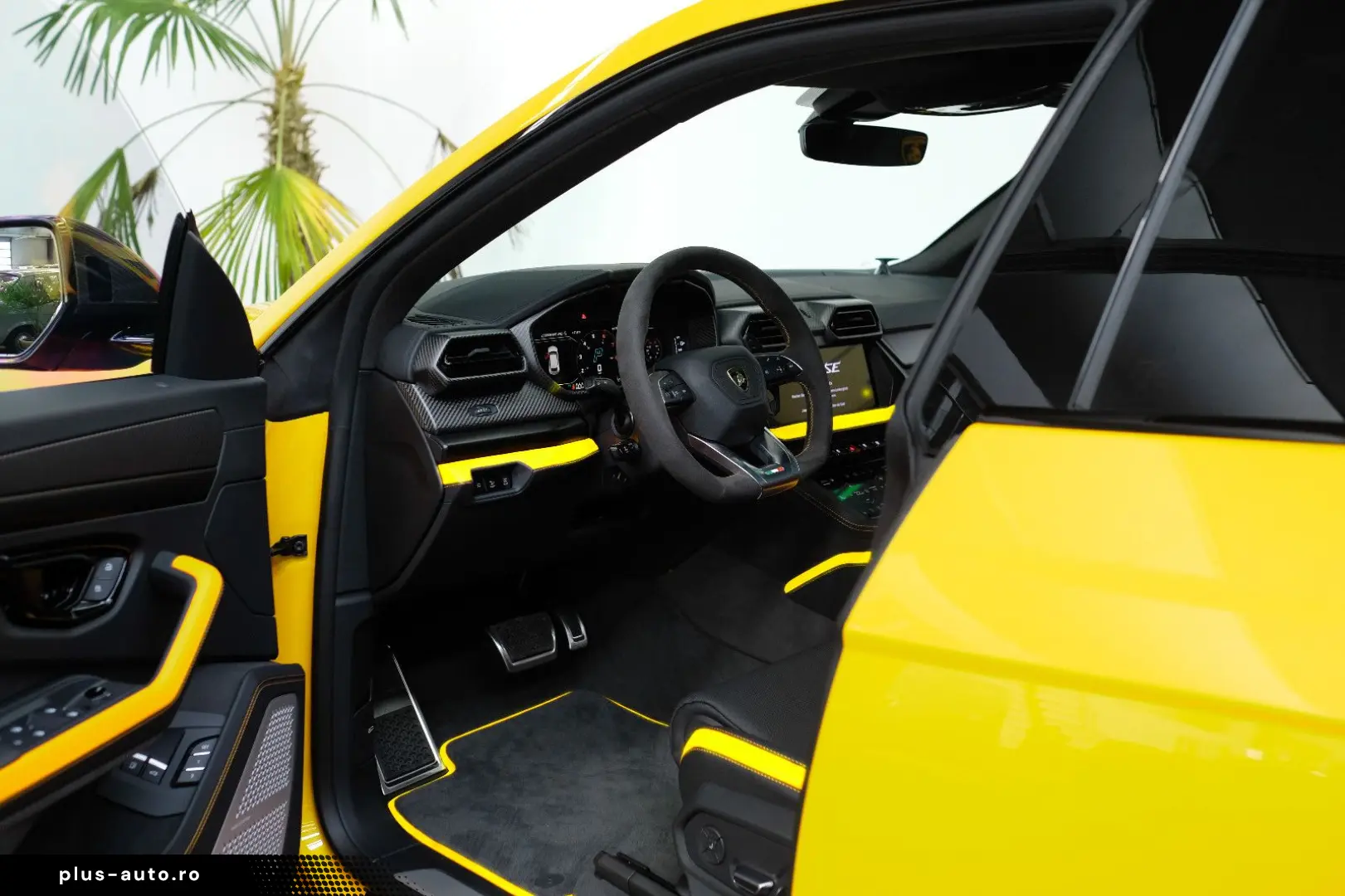 LAMBORGHINI Urus SE CARBON B&O PANO MASSAGE 23ZOLL STYLE PAC