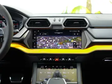 LAMBORGHINI Urus SE CARBON B&O PANO MASSAGE 23ZOLL STYLE PAC