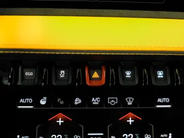 LAMBORGHINI Urus SE CARBON B&O PANO MASSAGE 23ZOLL STYLE PAC