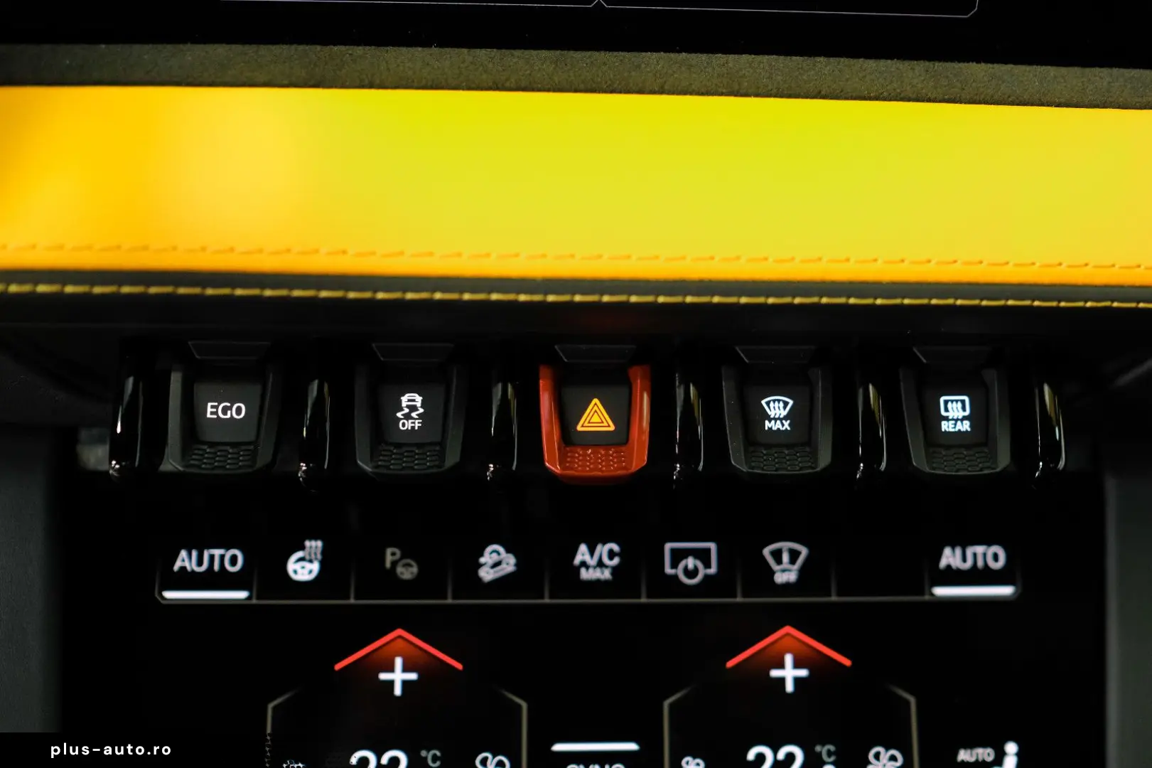 LAMBORGHINI Urus SE CARBON B&O PANO MASSAGE 23ZOLL STYLE PAC