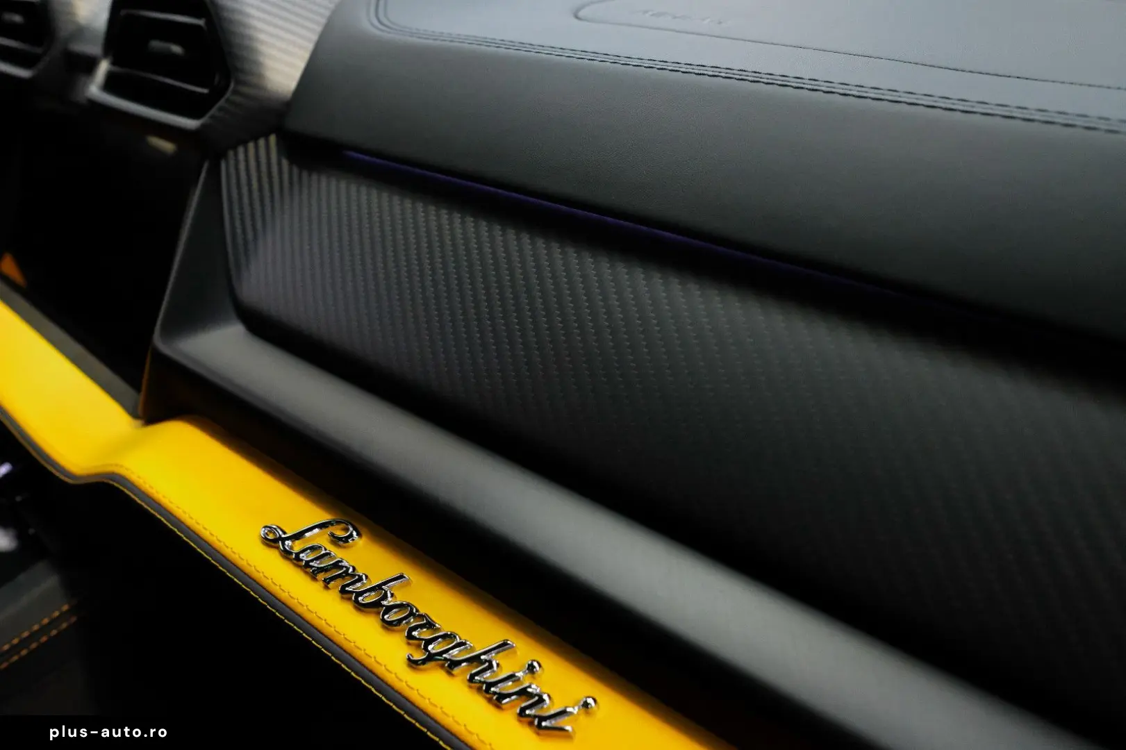 LAMBORGHINI Urus SE CARBON B&O PANO MASSAGE 23ZOLL STYLE PAC