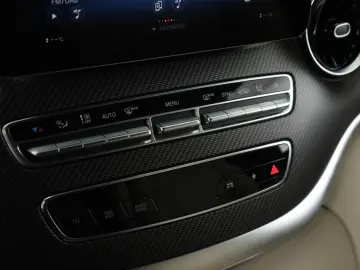 MERCEDES-BENZ V 300 d 4M AMG extralang VIP Seats