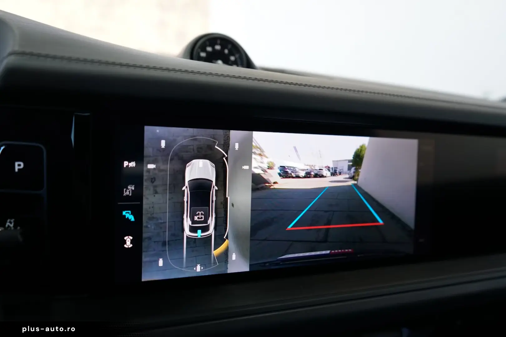 Porsche Cayenne Coupe E-Hybrid Black Edition MY26