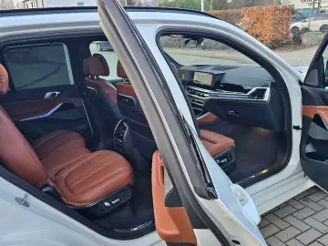 BMW X5 30 d M Sport Komf Sitz Airm Pano 360  Webasto