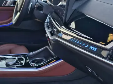 BMW X5 30 d M Sport Komf Sitz Airm Pano 360  Webasto