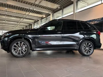 BMW X5 xDrive40d M Sport AHK Pano HUD  Soft-Close