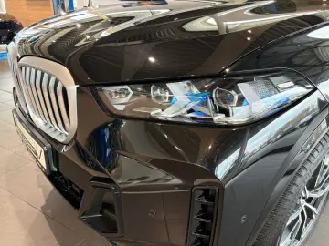 BMW X5 xDrive40d M Sport AHK Pano HUD  Soft-Close