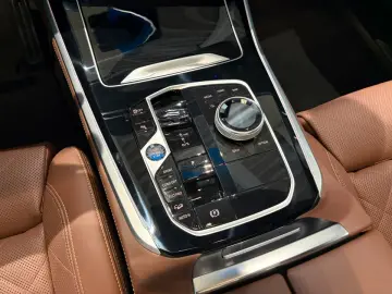 BMW X5 xDrive40d M Sport AHK Pano HUD  Soft-Close