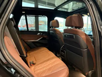 BMW X5 xDrive40d M Sport AHK Pano HUD  Soft-Close