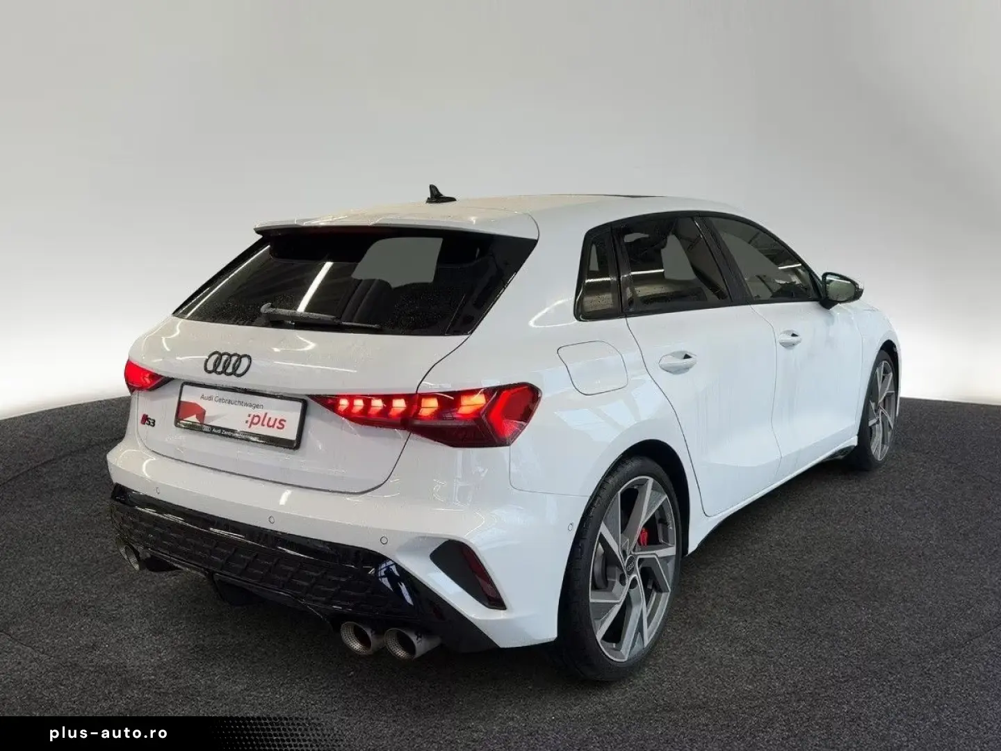 Audi S3 Sportback 2.0 TFSI Pano SONOS Camera Navi DAB