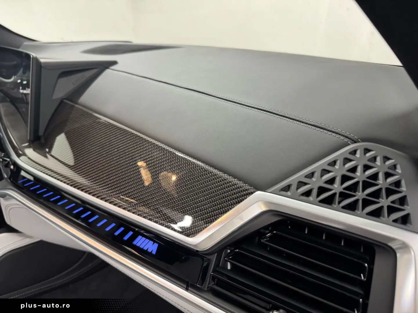 BMW X6 M Competition  Sky Lounge  Massage  AHK  ...