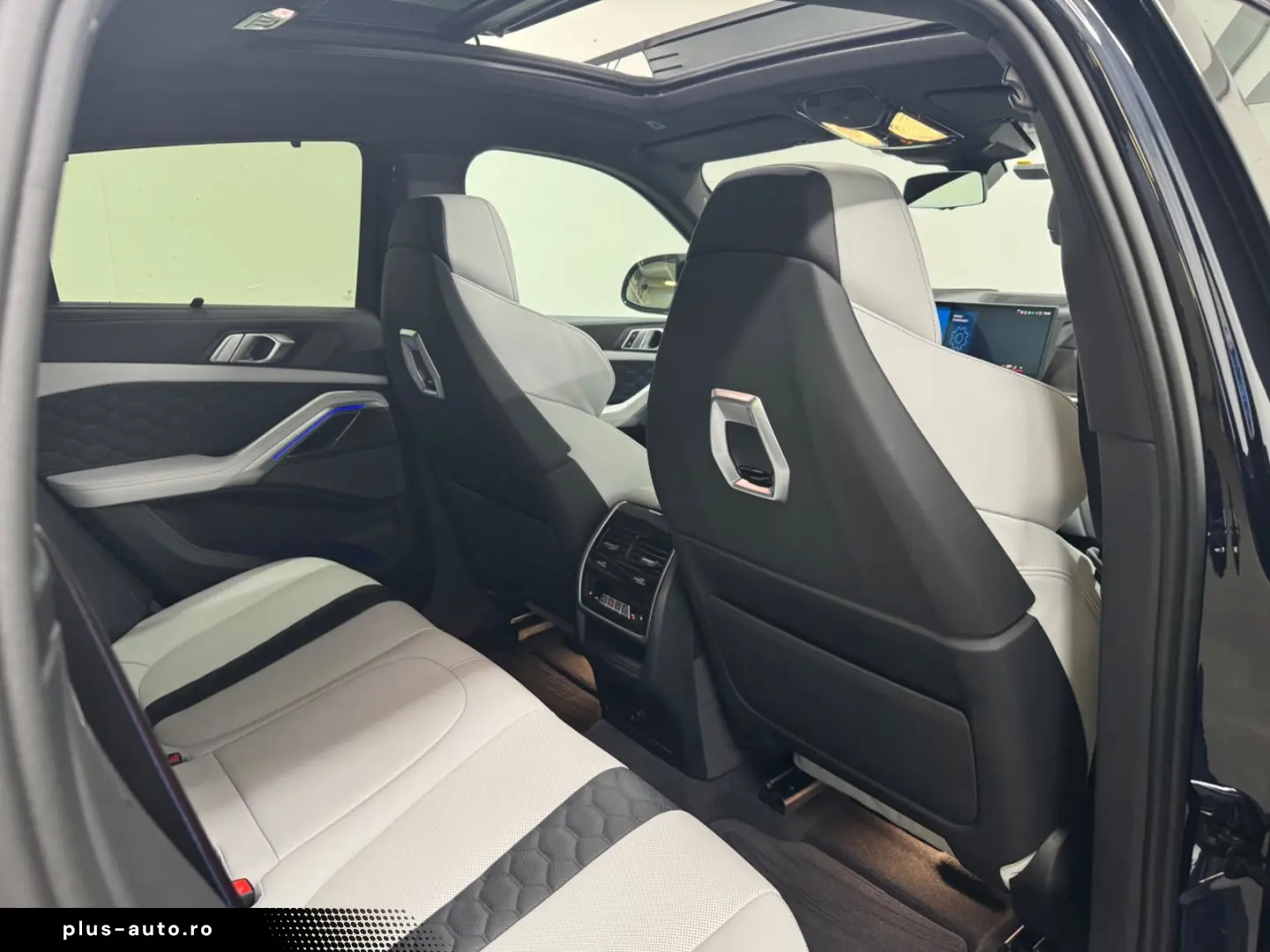 BMW X6 M Competition  Sky Lounge  Massage  AHK  ...