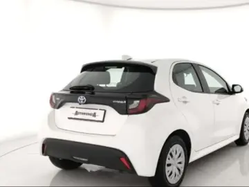 TOYOTA TOYOTA Yaris 1.5 Hybrid 5 porte Business Automat