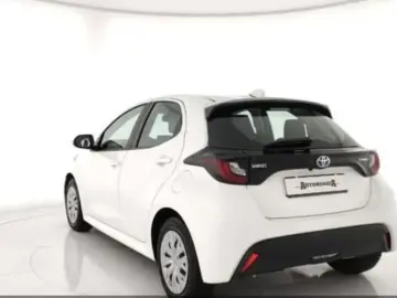 TOYOTA TOYOTA Yaris 1.5 Hybrid 5 porte Business Automat