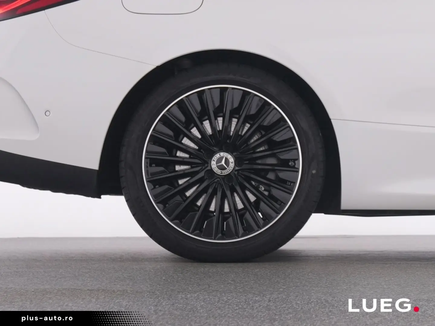 MERCEDES-BENZ CLE 450 4M Coupé AMG MBUX DLight Pano &hellip;