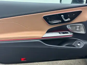 MERCEDES-BENZ CLE 300 4M AMG Pano Burmester Standhzg&hellip;