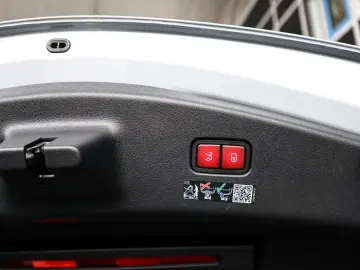 MERCEDES-BENZ CLE 300 4M Coupé AMG