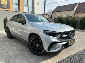 MERCEDES-BENZ GLC 300e Coupé 4Matic AMG-Line PANO 36&hellip;