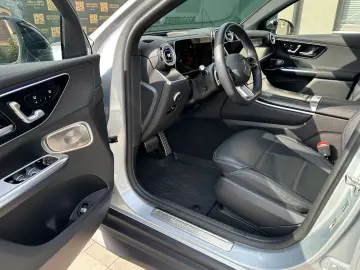 MERCEDES-BENZ GLC 300e Coupé 4Matic AMG-Line PANO 36&hellip;