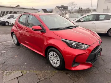 TOYOTA Yaris Hybrid Business Edition Sitzheitzung