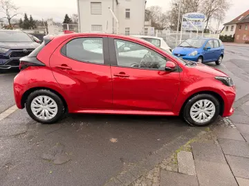 TOYOTA Yaris Hybrid Business Edition Sitzheitzung