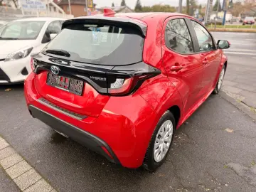 TOYOTA Yaris Hybrid Business Edition Sitzheitzung