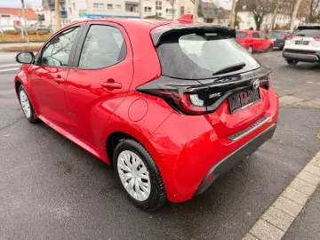 TOYOTA Yaris Hybrid Business Edition Sitzheitzung